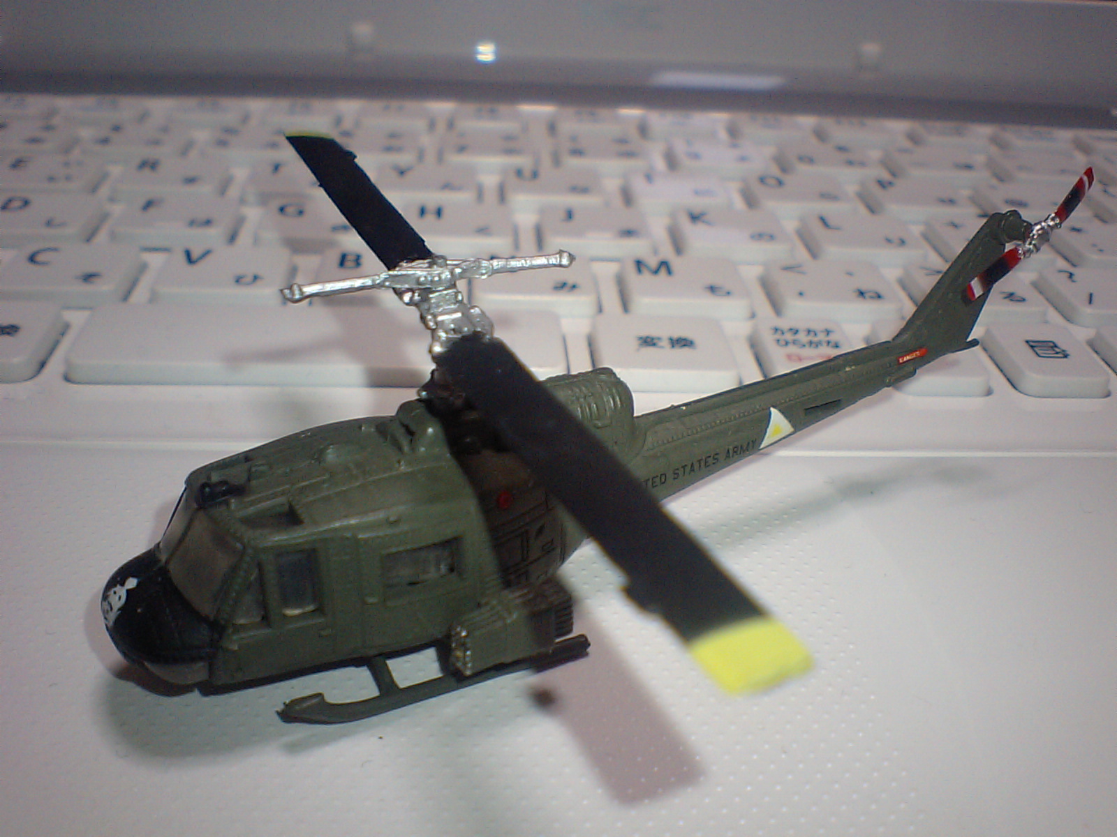 エフトイズ・コンフェクト ヘリボーンコレクション UH-1 イロコイ アメリカ陸軍仕様（オリーブドラブ塗装）1/144:  電脳ガレージCyberbrain garage