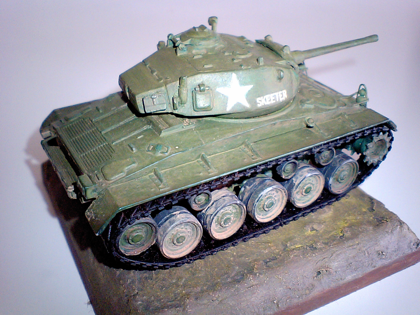 ハセガワ M24チャーフィー 1/72: 電脳ガレージCyberbrain garage